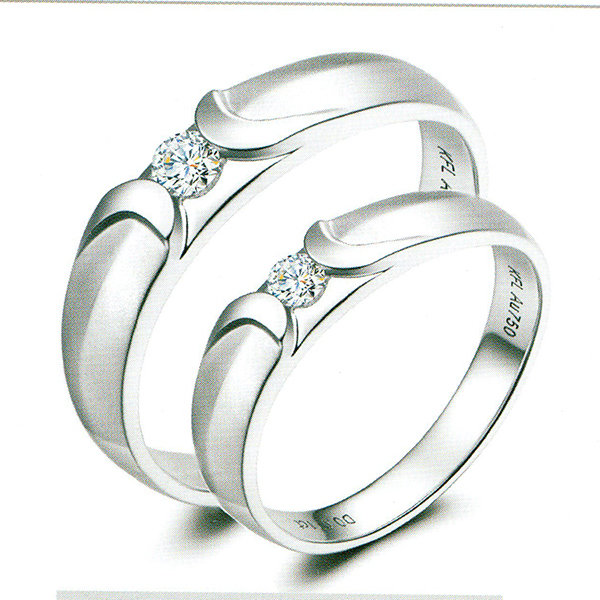ผลงานรับสั่งทำจากโรงงานจิวเวลรี่แหวนคู่แต่งงานแหวนตัวเรือนทองคำขาวฝังเพชรแท้1504